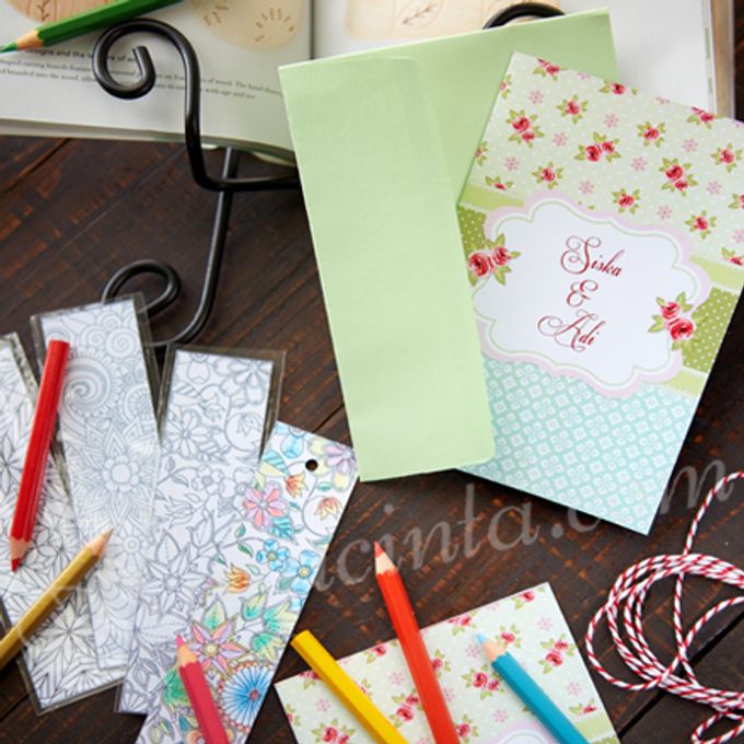 SHABBY CHIC WEDDING INVITATION & BOOKMARK SOUVENIR by VIVO Pictures - 001