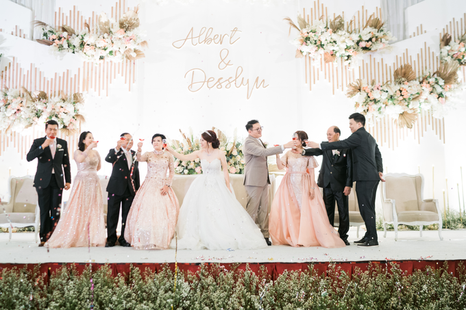 ALBERT & DESSLYN @merlynn park hotel by She La Vie Organizer & Decoration - 019