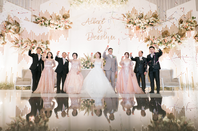 ALBERT & DESSLYN @merlynn park hotel by She La Vie Organizer & Decoration - 021