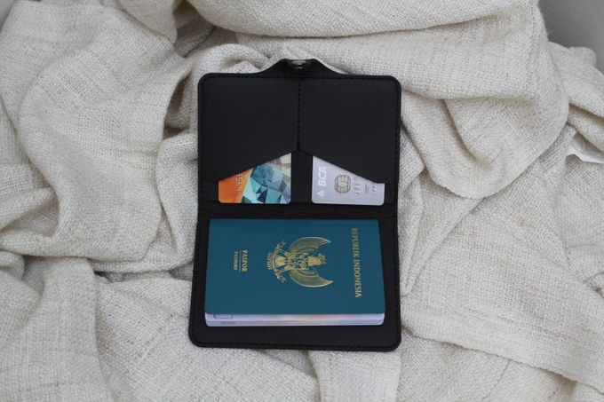 PASSPORT CASE by Signore Gift - 006 PASSPORT CASE by Signore Gift - 006