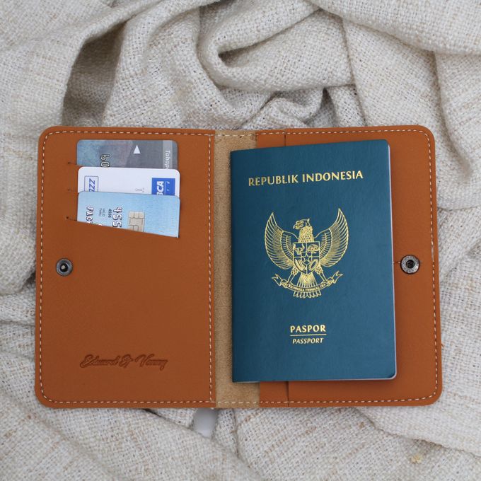 PASSPORT CASE by Signore Gift - 004 PASSPORT CASE by Signore Gift - 004