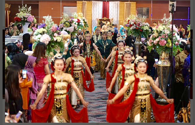 a series of cultural customs Javanese carnival by Sisi Wedding Consultant & Stylist - 001 a series of cultural customs Javanese carnival by Sisi Wedding Consultant & Stylist - 001