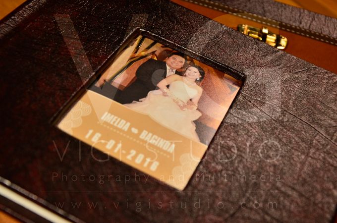 Album Photo Kolase Wedding Imelda & Baginda Model Koper Kulit by VIGI STUDIO - 004 Album Photo Kolase Wedding Imelda & Baginda Model Koper Kulit by VIGI STUDIO - 004