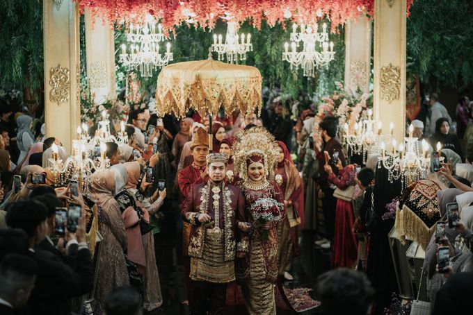 THE WEDDING OF SAGITA & DEPIANSYAH by NOIRE - 001 THE WEDDING OF SAGITA & DEPIANSYAH by NOIRE - 001