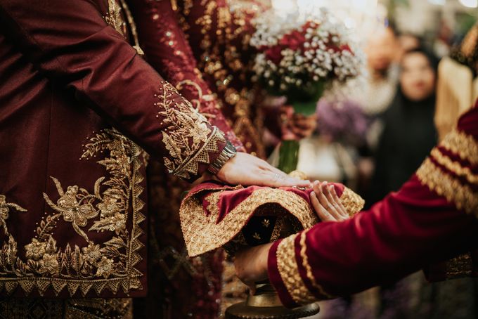 THE WEDDING OF SAGITA & DEPIANSYAH by NOIRE - 005 THE WEDDING OF SAGITA & DEPIANSYAH by NOIRE - 005