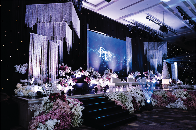 Edo & Maria Wedding Decoration at Intercontinental Ballroom by Valentine Wedding Decoration - 006