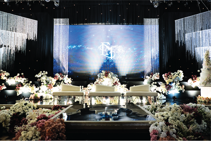 Edo & Maria Wedding Decoration at Intercontinental Ballroom by Valentine Wedding Decoration - 004