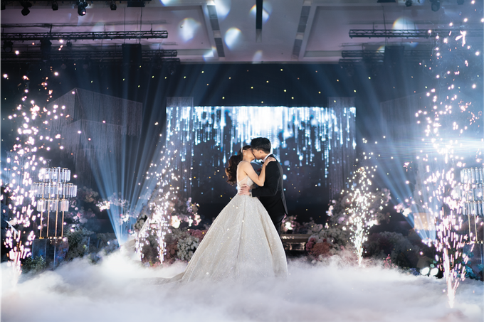 Edo & Maria Wedding Decoration at Intercontinental Ballroom by Valentine Wedding Decoration - 026