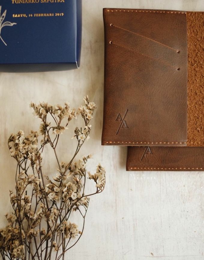 Anggadha & Amanda Wallet by Yuo And Leather - 002 Anggadha & Amanda Wallet by Yuo And Leather - 002