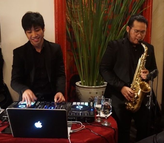 DJ Performance on Rezky and Sarah Wedding by Luxe Voir Enterprise - 004