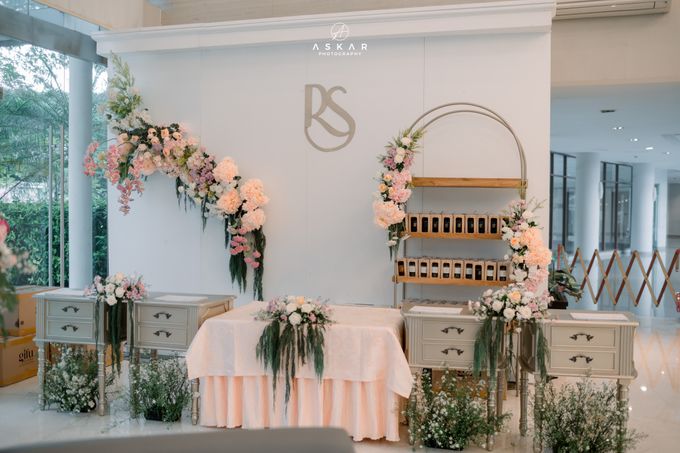 THE WEDDING OF  SHERINA & RAFLI by Decor Everywhere - 018