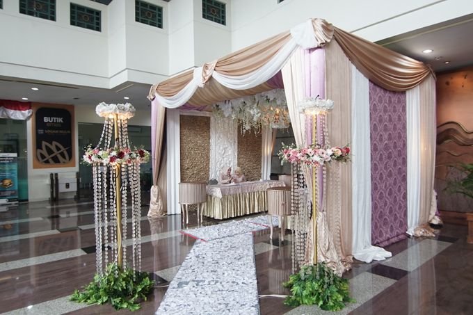 Earliera & Ary Wedding by PUSPITA SAWARGI (wedding and catering service) - 005