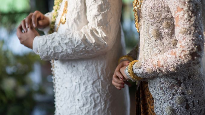 Satrio & Putri Wedding by SVARNA by IKAT Indonesia Didiet Maulana - 018 Satrio & Putri Wedding by SVARNA by IKAT Indonesia Didiet Maulana - 018