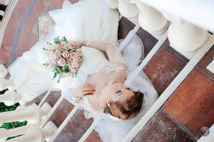 Rustic and A Hundred Drop Lights. by Eye Candy Manila Event Styling Co. - 001 Rustic and A Hundred Drop Lights. by Eye Candy Manila Event Styling Co. - 001