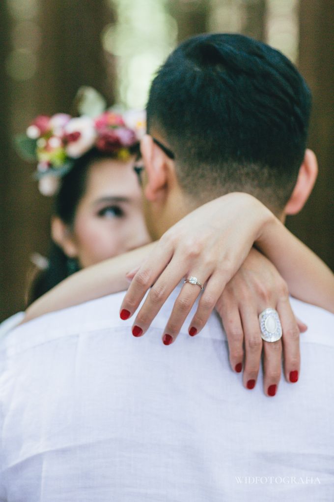 Prewedding of Sumi and Adrian by Widfotografia - 002 Prewedding of Sumi and Adrian by Widfotografia - 002