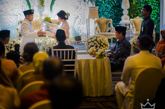 CYNTHIA AND ANDIKA WEDDING AT NOVOTEL HOTEL BALIKPAPAN WEDDING by DES ISKANDAR - 004 CYNTHIA AND ANDIKA WEDDING AT NOVOTEL HOTEL BALIKPAPAN WEDDING by DES ISKANDAR - 004