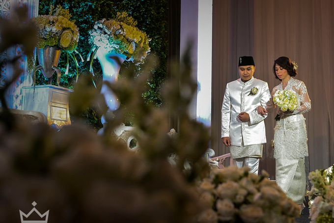 CYNTHIA AND ANDIKA WEDDING AT NOVOTEL HOTEL BALIKPAPAN WEDDING by DES ISKANDAR - 005 CYNTHIA AND ANDIKA WEDDING AT NOVOTEL HOTEL BALIKPAPAN WEDDING by DES ISKANDAR - 005