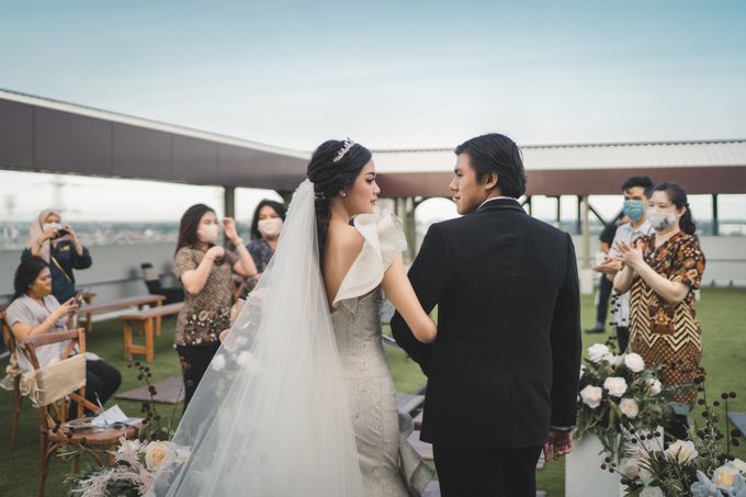 Exclusive Bridal Wedding Package Luminor Sidoarjo by House Of Lea Bridal - 004 Exclusive Bridal Wedding Package Luminor Sidoarjo by House Of Lea Bridal - 004