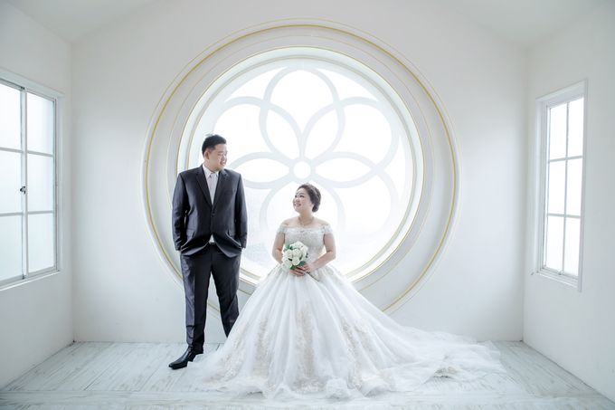 Prewedding Indoor Jakarta Suwandi & Jennifer by The Bridea - 001 Prewedding Indoor Jakarta Suwandi & Jennifer by The Bridea - 001