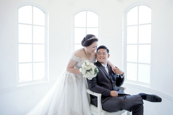 Prewedding Indoor Jakarta Suwandi & Jennifer by The Bridea - 002 Prewedding Indoor Jakarta Suwandi & Jennifer by The Bridea - 002
