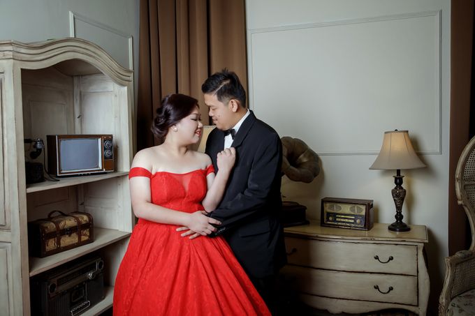 Prewedding Indoor Jakarta Suwandi & Jennifer by The Bridea - 005 Prewedding Indoor Jakarta Suwandi & Jennifer by The Bridea - 005