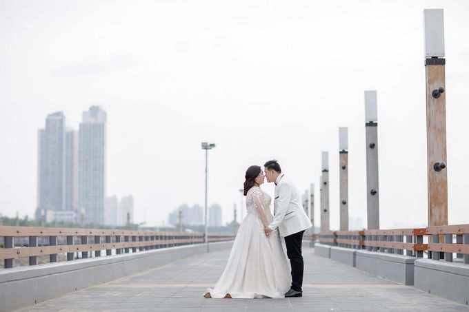 Prewedding Outdoor Suwandi & Jennifer by The Bridea - 005 Prewedding Outdoor Suwandi & Jennifer by The Bridea - 005