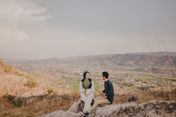 PRE WEDDING BY FRIENDINFRAME by FriendinFrame Photo - 018 PRE WEDDING BY FRIENDINFRAME by FriendinFrame Photo - 018