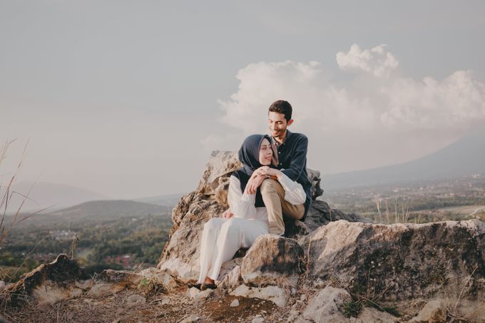 PRE WEDDING BY FRIENDINFRAME by FriendinFrame Photo - 020