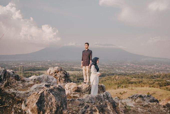 PRE WEDDING BY FRIENDINFRAME by FriendinFrame Photo - 021