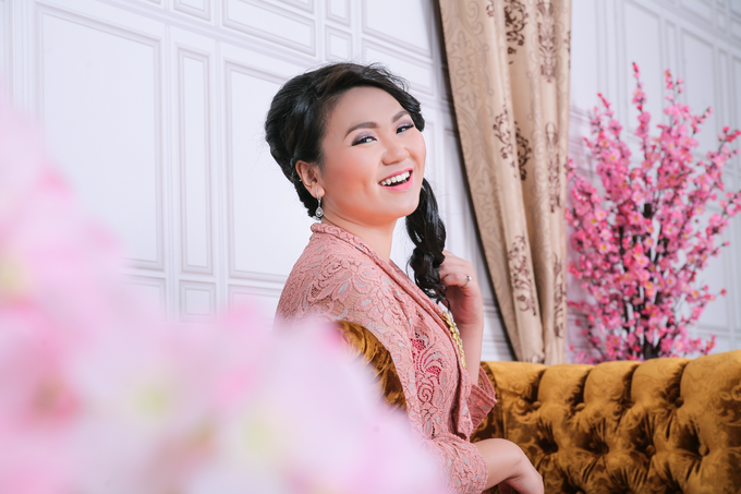 Foto studio Wisuda by Sweetie bridal - 010 Foto studio Wisuda by Sweetie bridal - 010