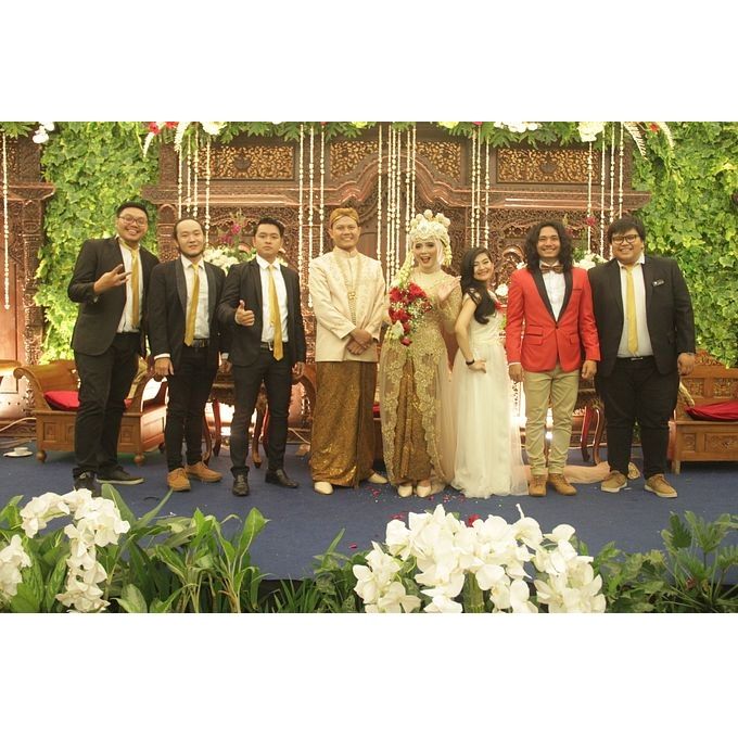 Gus & Syifa Wedding At La Gardena Ballroom Kopo Square by Josh & Friends Entertainment - 023