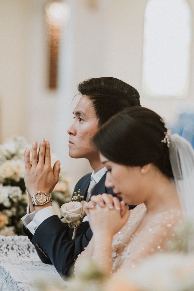 Catholic Wedding Ceremony of Tommy & Imelda by Vilia Wedding Planner - 011