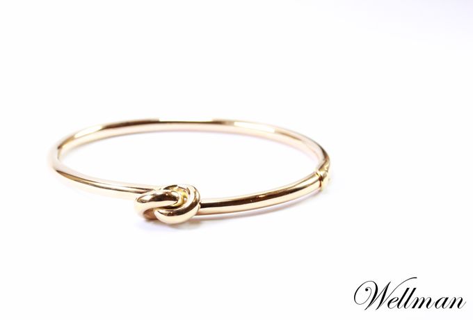 Knot Rose Gold Bangle by Wellman Jewelry - 002 Knot Rose Gold Bangle by Wellman Jewelry - 002