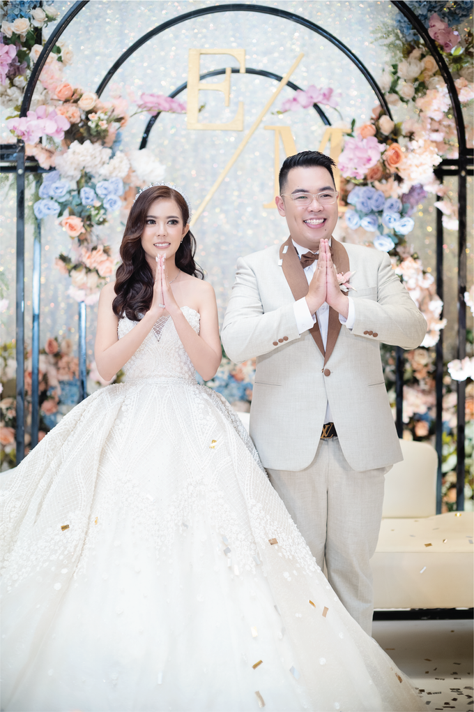 Vincent & Millah Wedding Decoration at Intercontinental Ballroom by Testimo Wedding Planner & Organizer - 035 Vincent & Millah Wedding Decoration at Intercontinental Ballroom by Testimo Wedding Planner & Organizer - 035