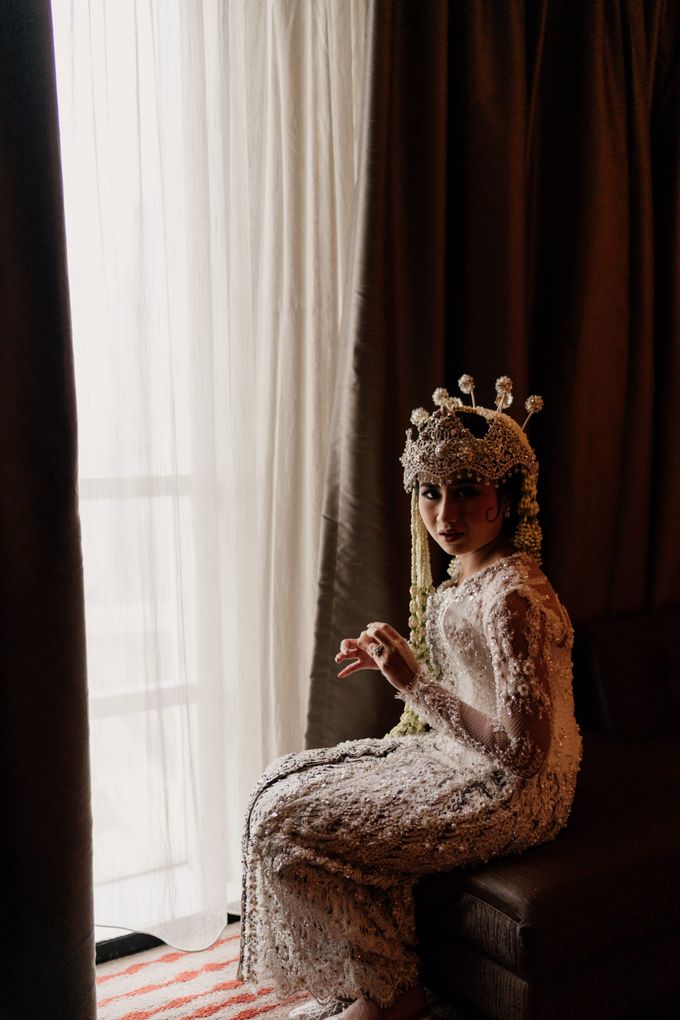 Tania & Irfan Wedding at JS Luwansa Hotel Jakarta by AKSA Creative - 009 Tania & Irfan Wedding at JS Luwansa Hotel Jakarta by AKSA Creative - 009