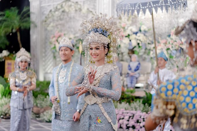 Compilation of Tari Pagar Palembang by Menara Mandiri by IKK Wedding (ex. Plaza Bapindo) - 004 Compilation of Tari Pagar Palembang by Menara Mandiri by IKK Wedding (ex. Plaza Bapindo) - 004