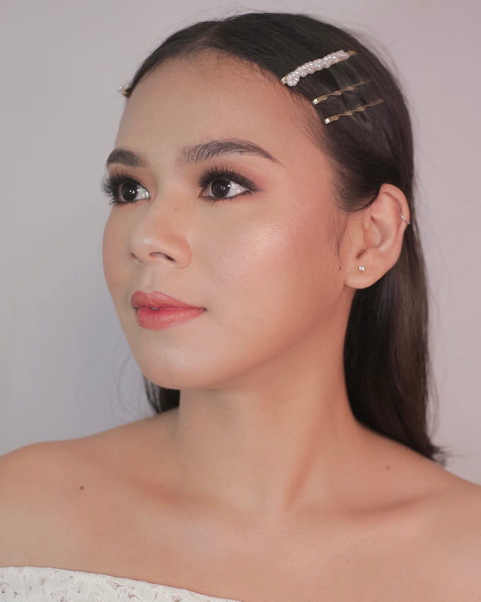 Bride by Tari Yuliana Makeup Hair - 005 Bride by Tari Yuliana Makeup Hair - 005