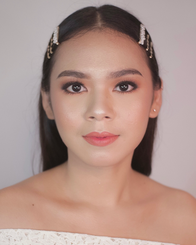 Bride by Tari Yuliana Makeup Hair - 006 Bride by Tari Yuliana Makeup Hair - 006