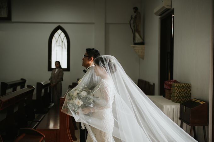 ANDY & TIFFENIE WEDDING AT THE CLIFFSIDE PRIVATE VILLA - HOLY MATRIMONY by Vilia Wedding Planner - 002 ANDY & TIFFENIE WEDDING AT THE CLIFFSIDE PRIVATE VILLA - HOLY MATRIMONY by Vilia Wedding Planner - 002