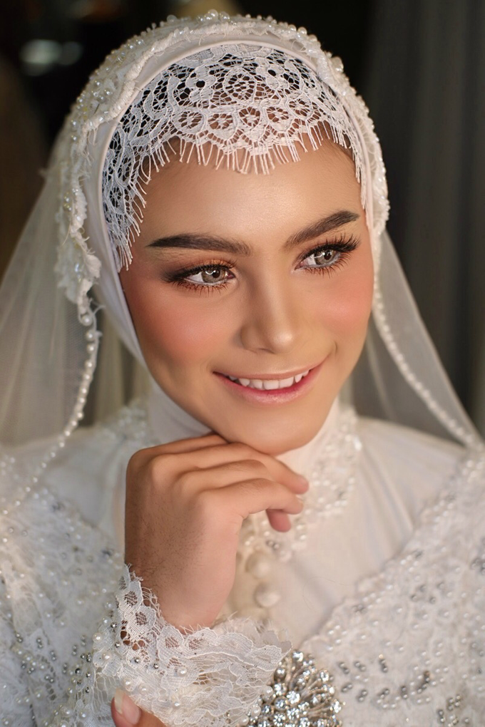 WEDDING MAKEUP & GALLERY by Tenni Yutanti Wedding Gallery - 005 WEDDING MAKEUP & GALLERY by Tenni Yutanti Wedding Gallery - 005