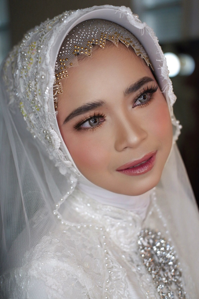 WEDDING MAKEUP & GALLERY by Tenni Yutanti Wedding Gallery - 003 WEDDING MAKEUP & GALLERY by Tenni Yutanti Wedding Gallery - 003