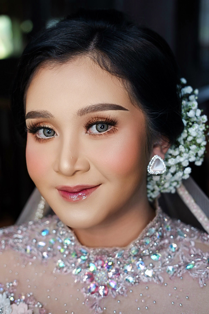 WEDDING MAKEUP & GALLERY by Tenni Yutanti Wedding Gallery - 007 WEDDING MAKEUP & GALLERY by Tenni Yutanti Wedding Gallery - 007