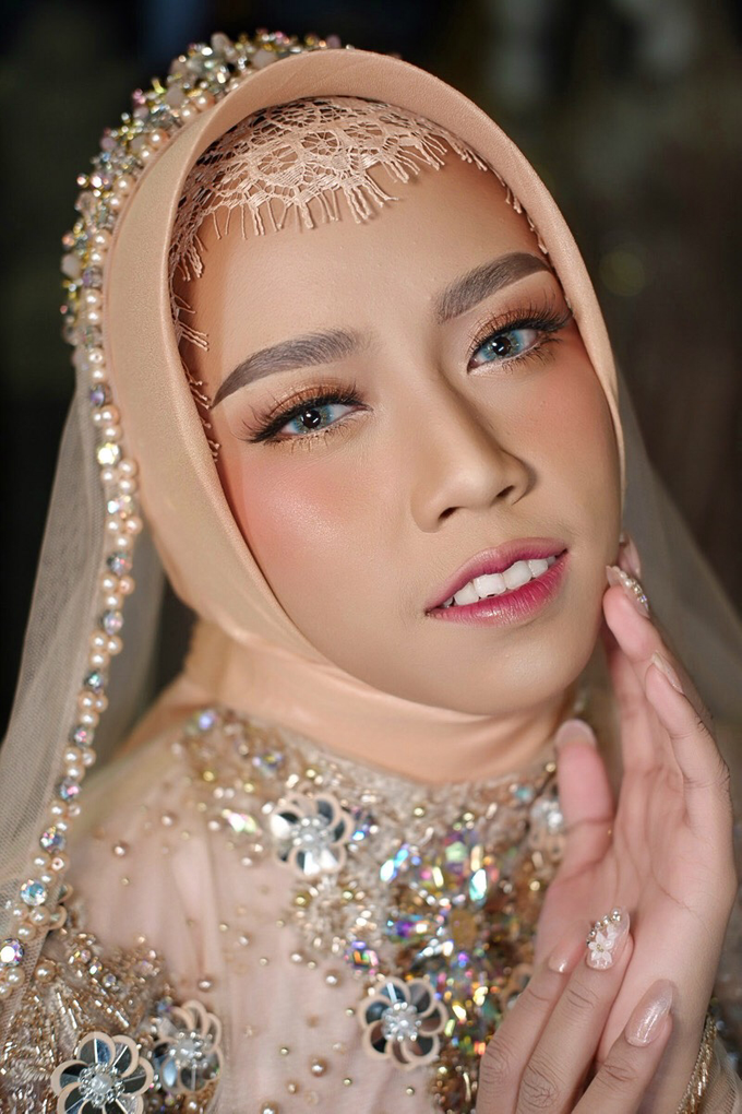 WEDDING MAKEUP & GALLERY by Tenni Yutanti Wedding Gallery - 008 WEDDING MAKEUP & GALLERY by Tenni Yutanti Wedding Gallery - 008
