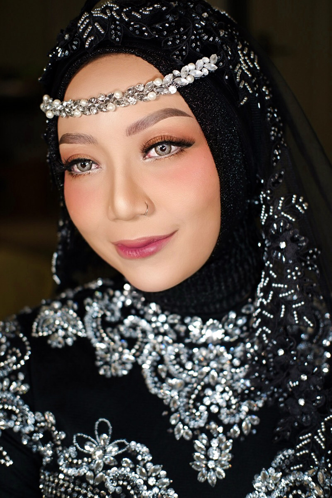 WEDDING MAKEUP & GALLERY by Tenni Yutanti Wedding Gallery - 010 WEDDING MAKEUP & GALLERY by Tenni Yutanti Wedding Gallery - 010