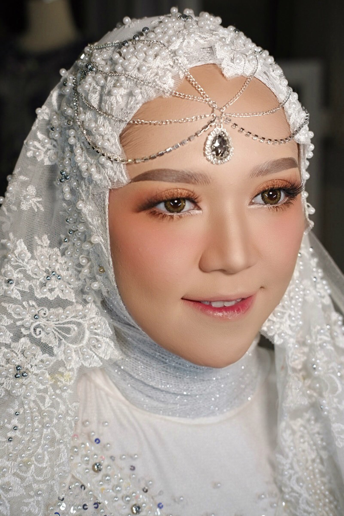 WEDDING MAKEUP & GALLERY by Tenni Yutanti Wedding Gallery - 016 WEDDING MAKEUP & GALLERY by Tenni Yutanti Wedding Gallery - 016