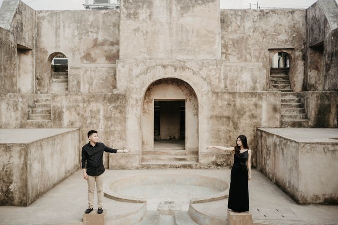 Engagement Session Of Wirya & Mega by Nocture - 001 Engagement Session Of Wirya & Mega by Nocture - 001