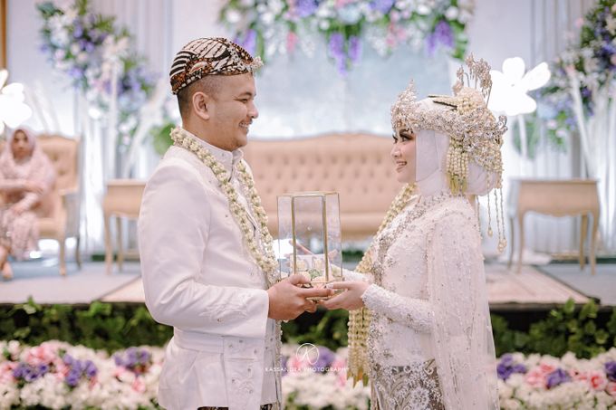 Wedding Risya & Akhal by eL Royale Hotel Bandung d/h Grand Royal Panghegar - 004 Wedding Risya & Akhal by eL Royale Hotel Bandung d/h Grand Royal Panghegar - 004
