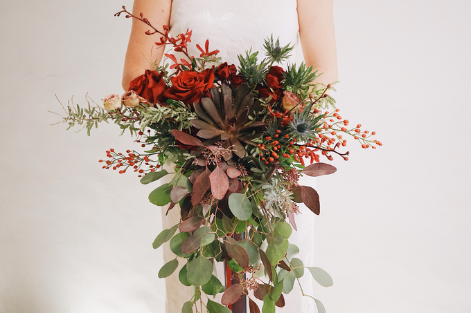 Rustic Forest Inspired Cascading Blooms by The Bloomish Eden - 009 Rustic Forest Inspired Cascading Blooms by The Bloomish Eden - 009