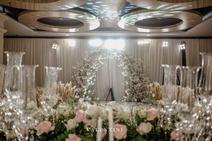 Edward & Ria Wedding Decoration at Graha Asia by Valentine Wedding Decoration - 035