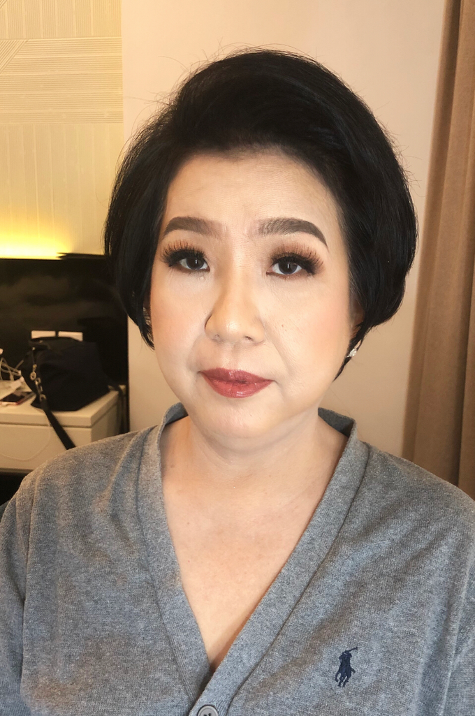 Mature Skin Makeup by The Kate - 020